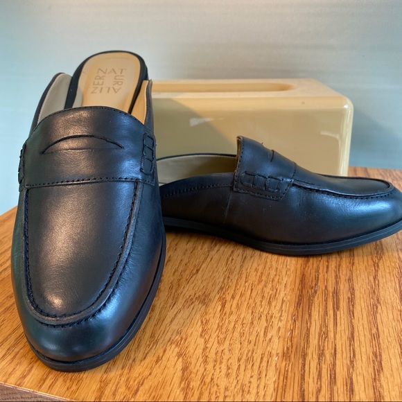 Naturalizer Villa Black Leather Mules 8.5 Narrow - Picture 2 of 11